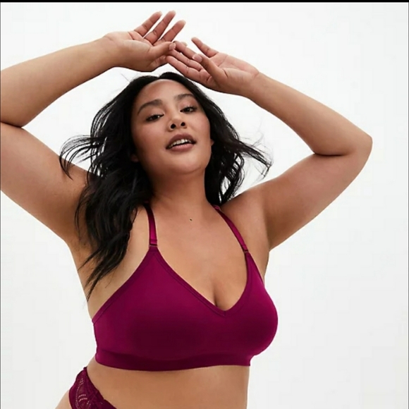 Torrid Deep V lightly padded bralette - Picture 3 of 8